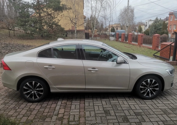 Volvo S60 cena 69999 przebieg: 182000, rok produkcji 2017 z Kalisz małe 121